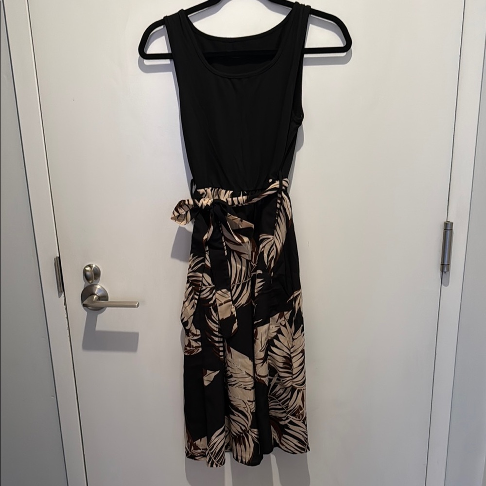 SHEIN Black and Tan Sleeveless Midi Sundress